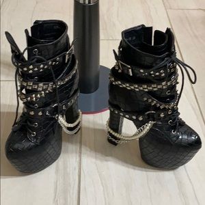 Chain Link Dancer Shoes